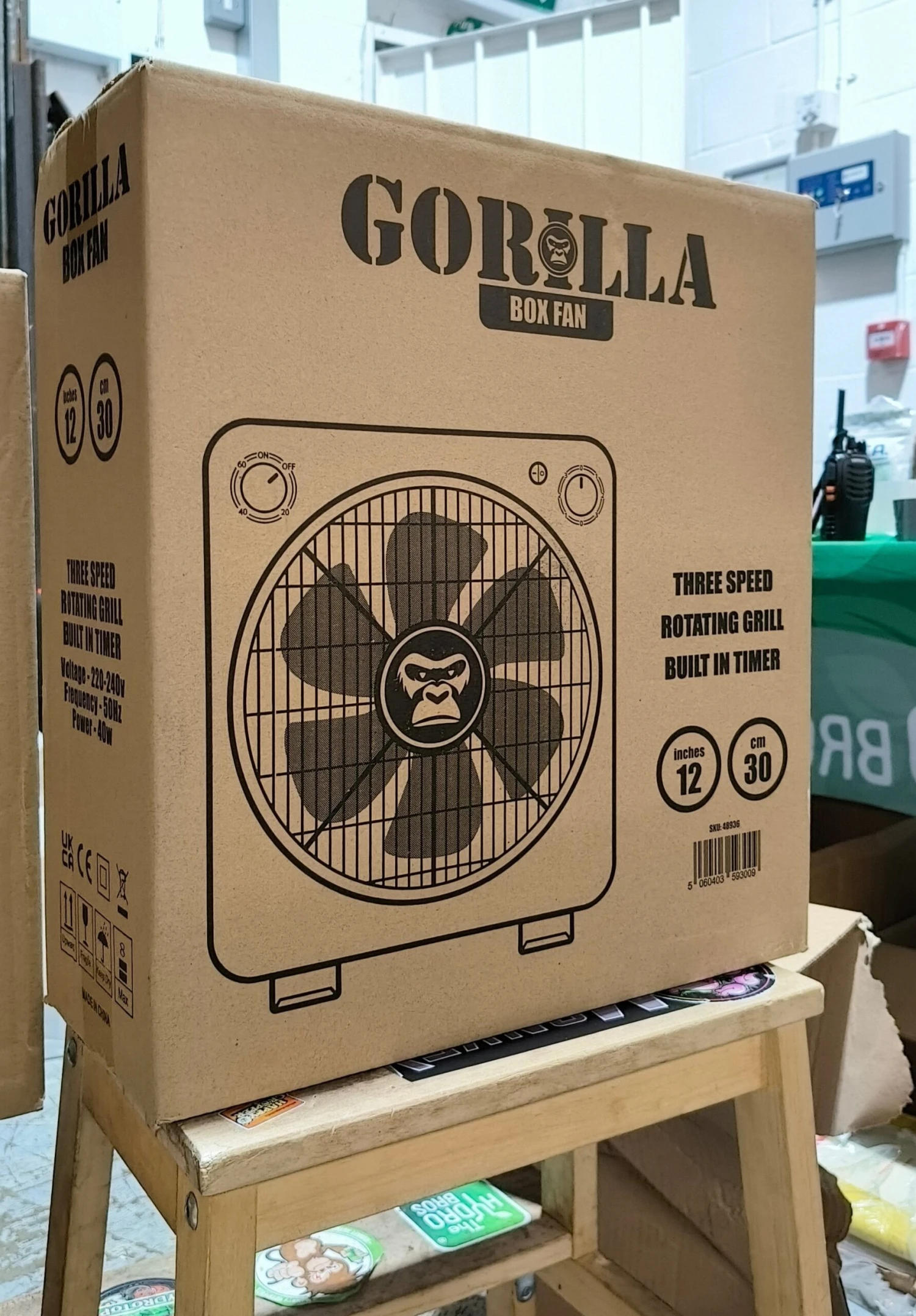 Gorilla Circulating Floor Box Fan 3 Speeds - 30cm 1 Gorilla Circulating Floor Box Fan 3 Speeds - 30cm