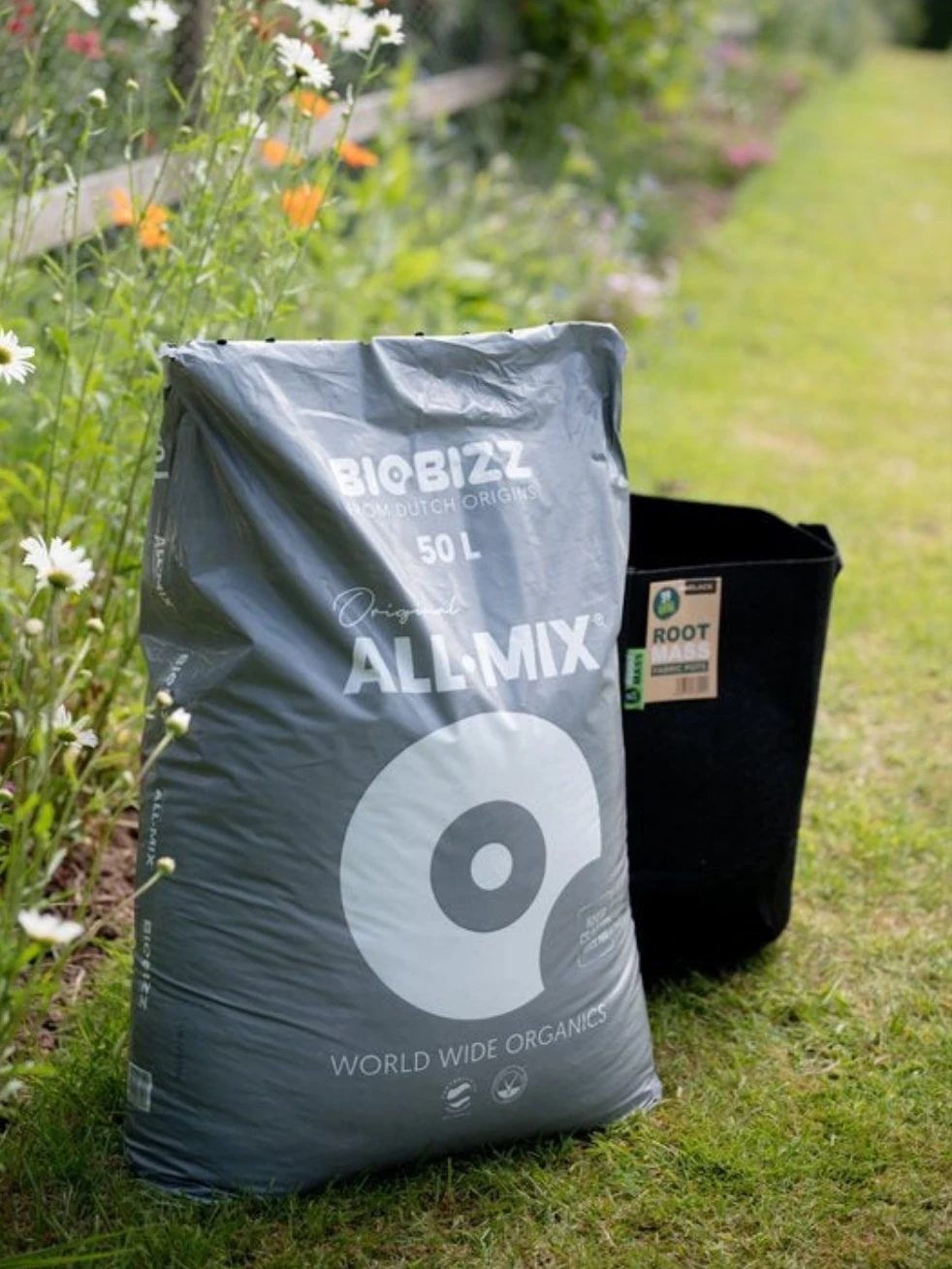 Biobizz All Mix Soil 50L 3 Biobizz All Mix Soil 50L - Image 3