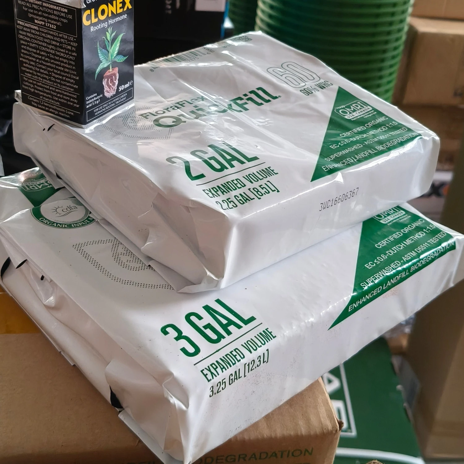 FloraFlex Quick Fill Bag - 3 Gallon | White Plastic | 60% WHC 4 FloraFlex Quick Fill Bag - 3 Gallon | White Plastic | 60% WHC - Image 4