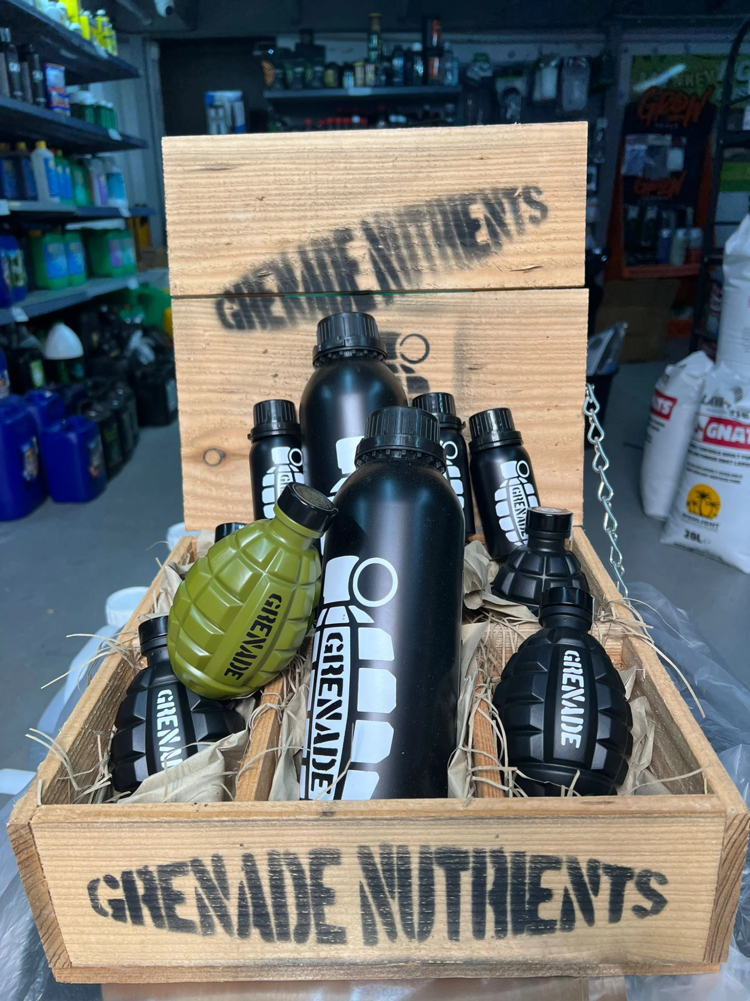 Grenade BLACK Nutrient (Natural PGR) 2 Grenade BLACK Nutrient (Natural PGR) - Image 2